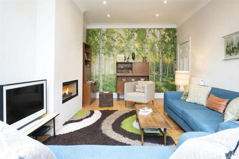 38 Dunmore Road, London, SW20 8TN