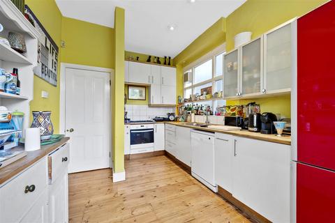 38 Dunmore Road, London, SW20 8TN