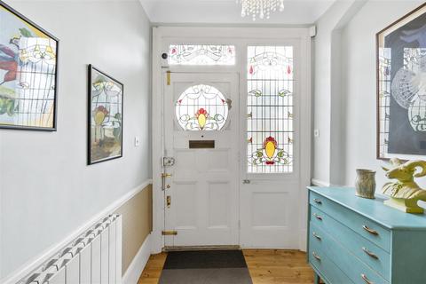38 Dunmore Road, London, SW20 8TN