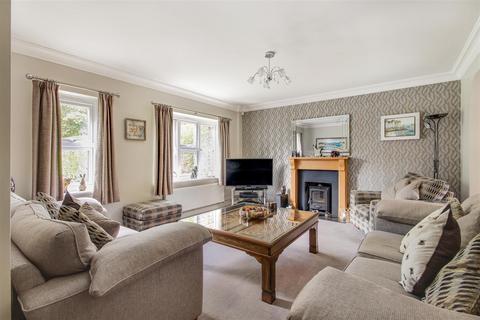 4 bedroom detached house for sale, Well Close, Leigh TN11