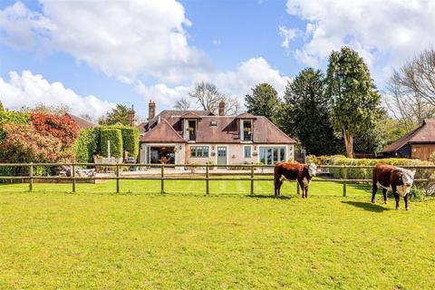 5 bedroom detached house for sale, Chipstead High Road, Upper Gatton, Reigate