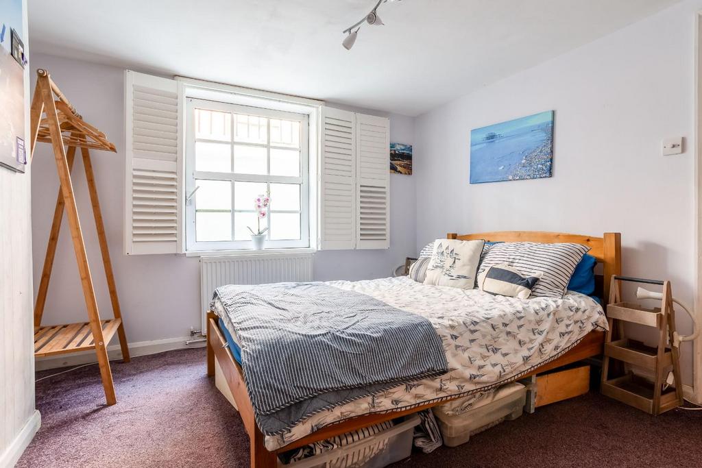 Robert Street Basement Flat-2.jpg