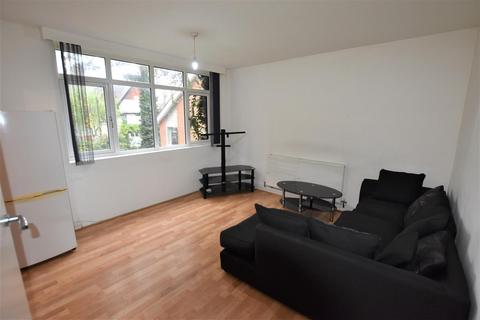 1 bedroom flat to rent, Woodland Avenue, Stoneygate, Leicester, LE2