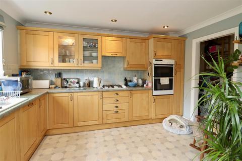 3 bedroom semi-detached house to rent, The Crossings, Shiptonthorpe, East Yorkshire
