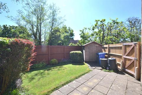 5 Colbred Corner, Fleet, GU51 2UE
