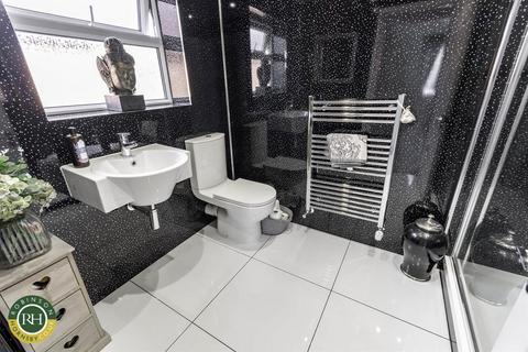 15 Crompton Avenue, Sprotbrough, Doncaster, DN5 8ED