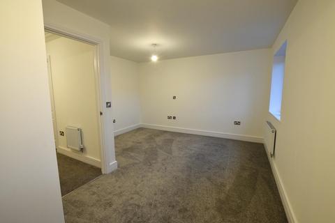 2 bedroom semi-detached house to rent, Oak Mill Drive, Colne