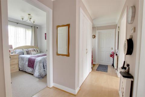 3 bedroom detached bungalow for sale, Seaholme Road, Mablethorpe LN12