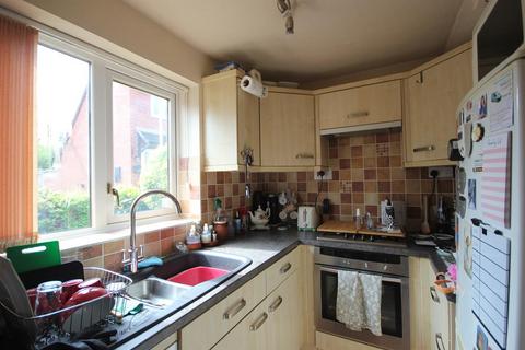 1 bedroom end of terrace house for sale, 17 Shirley Close, Malvern, Worcestershire, WR14