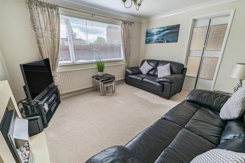 8 Lerwick Way, Corby, NN17 2DZ