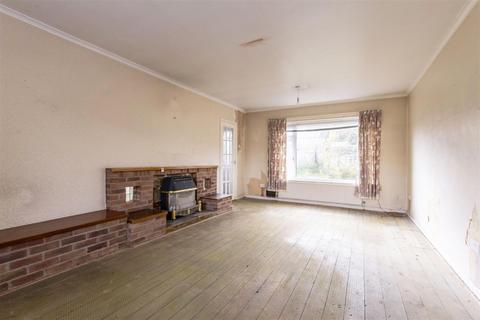 3 bedroom semi-detached house for sale, Grasmere Avenue, Clay Cross, Chesterfield