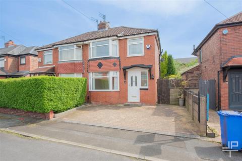 3 bedroom semi-detached house to rent, Milton Road, Manchester M34