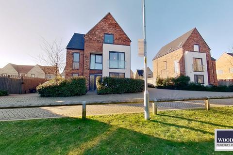 5 bedroom detached house for sale, Willow Tree Drive, Waltham Cross EN8