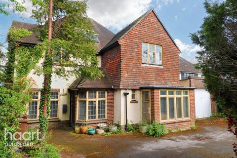 4 bedroom detached house for sale, Meads Road, Guildford