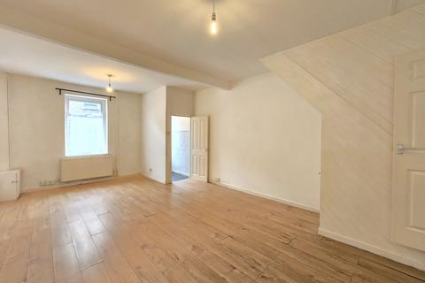 3 bedroom terraced house for sale, Lee Road