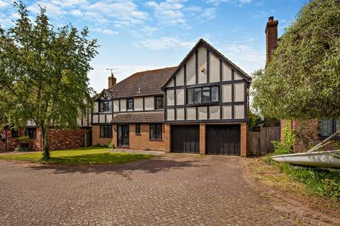 5 bedroom detached house for sale, Yew Tree Close, Hatfield Peverel, Chelmsford, Essex