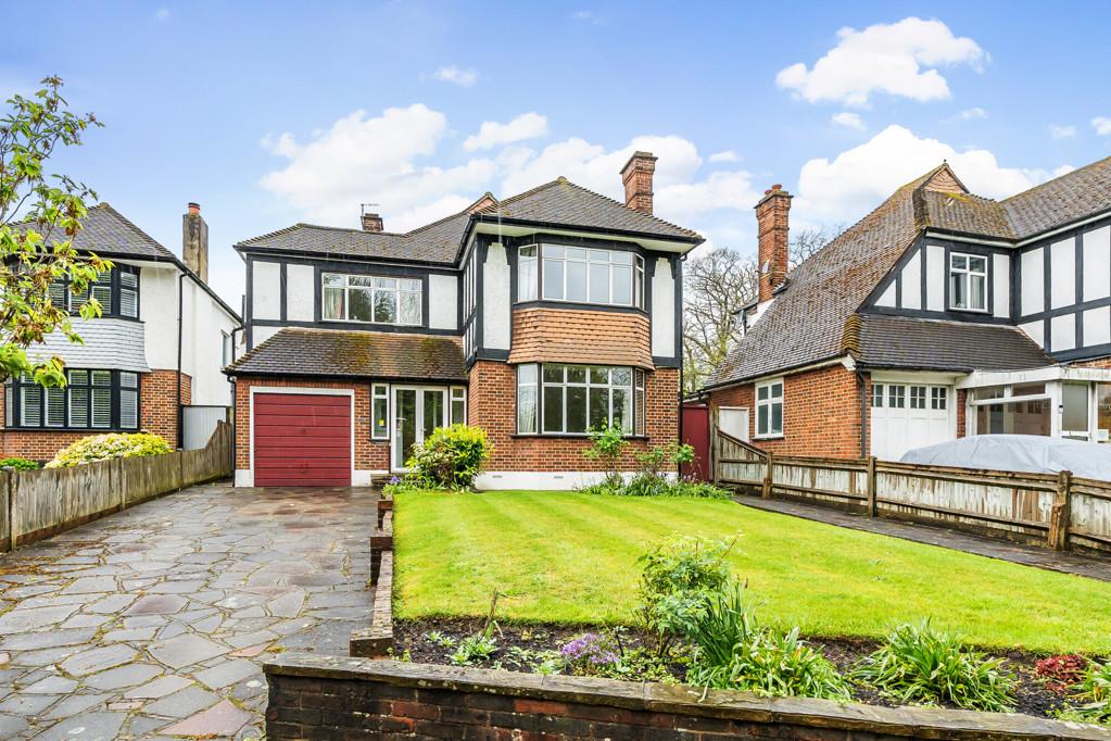 Corkscrew Hill, West Wickham 4 bed detached house - £850,000
