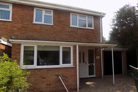 3 bedroom semi-detached house to rent, Rosewood Close, Tamworth, B77