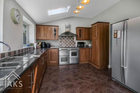 16 Churchside, Willington, Derby, DE65 6TB