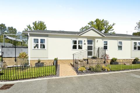 2 bedroom park home for sale, Poole, Dorset, BH16