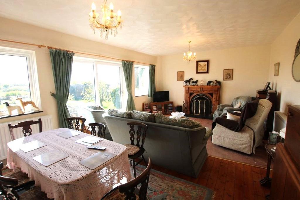 Gwynfryn, Rhosybol, Anglesey, LL68 3 bed bungalow for sale £250,000