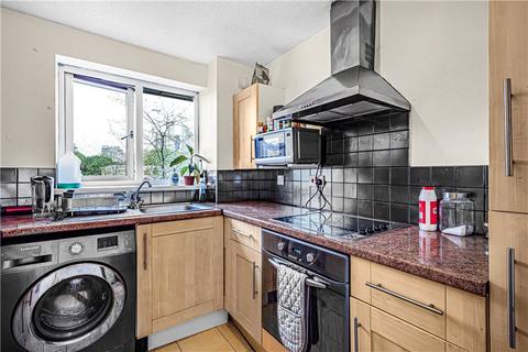 2 bedroom apartment to rent, John Maurice Close, London, SE17