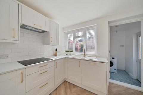 14 Brook Road, Bagshot, GU19 5JS