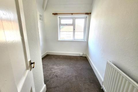 3 bedroom semi-detached house to rent, Percival Road, Feltham, Greater London, TW13