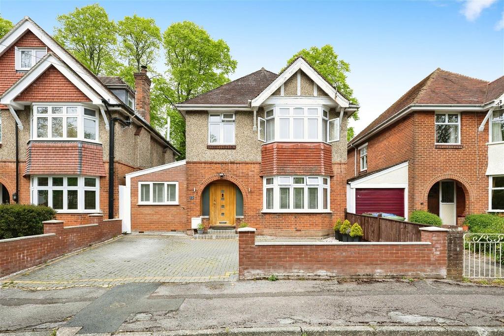 Banister Gardens, Southampton SO15 3 bed detached house for sale £625,000