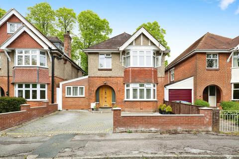 3 bedroom detached house for sale, Banister Gardens, Southampton SO15