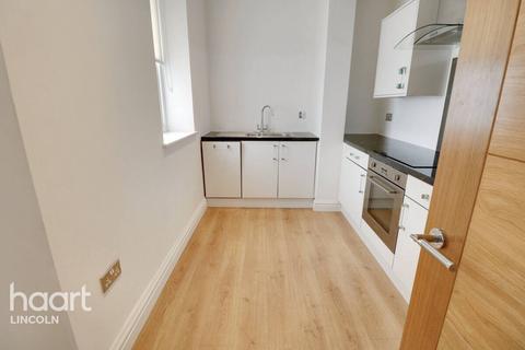 8 Caistor Drive, Bracebridge Heath, Lincoln, LN4 2TA