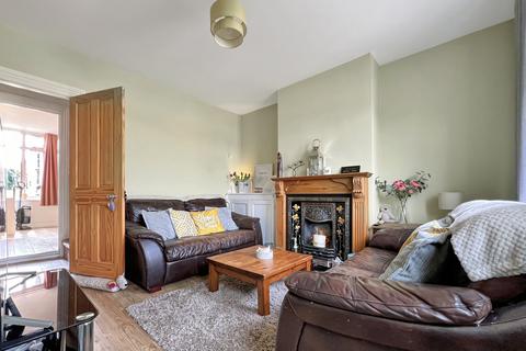 3 bedroom end of terrace house for sale, Neale Road, Halstead, CO9