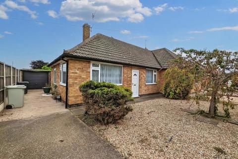 2 bedroom bungalow for sale, Richmond Drive, Skegness, Lincolnshire, PE25 3PQ