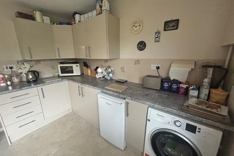 21 Erw Bant, Llangynidr, Crickhowell, NP8 1LX