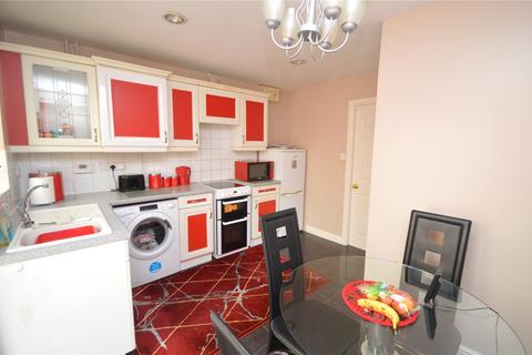 2 bedroom semi-detached house for sale, Burghley Mews, Leeds, West Yorkshire