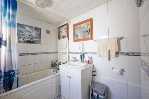 3 bedroom terraced house for sale, 103 Grove Road, Maidstone, Kent, ME15 9AU