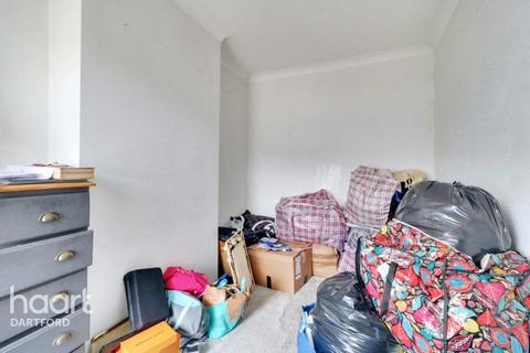 2 bedroom terraced house for sale, Gordon Road, Dartford