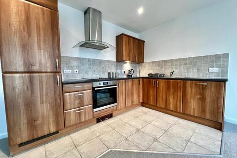 2 bedroom flat to rent, Town Square, Kerry Garth, Horsforth, Leeds, LS18