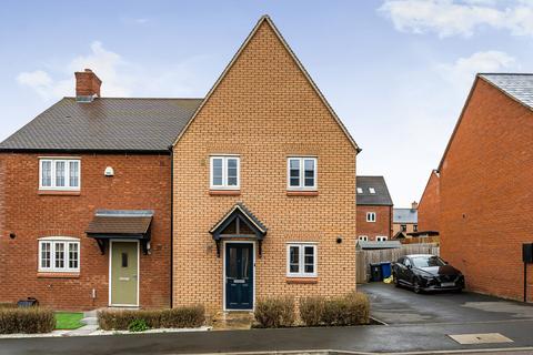 Wetherby Drive, Towcester, West Northamptonshire, NN12