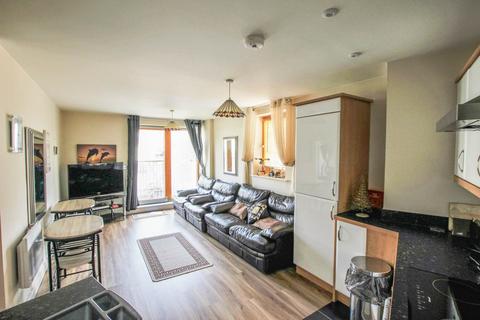 2 bedroom apartment to rent, Knightstone Beacon