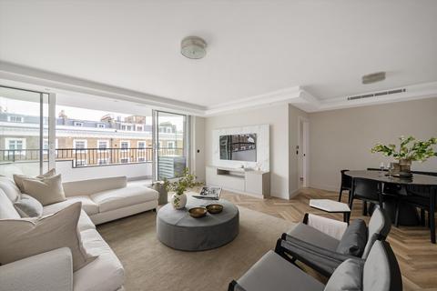 3 bedroom flat for sale, Cheyne Walk, London, SW3