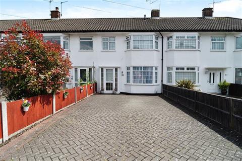 3 bedroom terraced house for sale, Stour Way, RM14