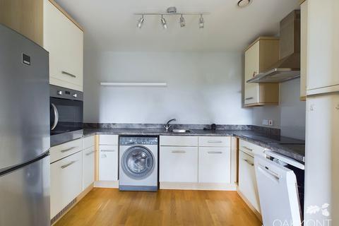 2 bedroom retirement property for sale, Flat , Dreywood Court,  Squirrels Heath Lane, Romford