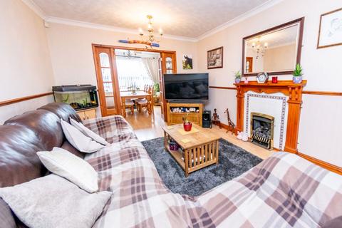 20 Lanshaw Road, Leeds, LS10 3NR