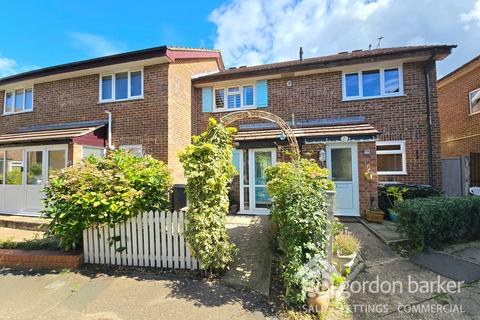 2 bedroom terraced house for sale, Sway Gardens, Bournemouth BH8