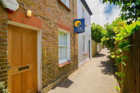 2 bedroom house for sale, Albany Passage, Richmond, Richmond upon Thames, TW10