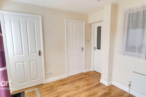 18 Lowick Gardens, Peterborough, PE3 7HG