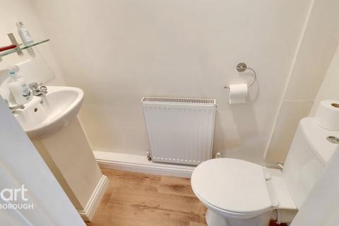 18 Lowick Gardens, Peterborough, PE3 7HG