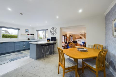 Glenshee Burnhead Road, Blairgowrie, PH10 6HH