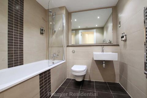 1 bedroom apartment to rent, Commercial Street, Manchester M15